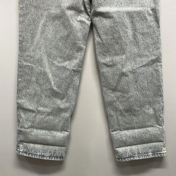 NWT Universal Thread Vintage Straight High Rise Gray Wash Denim Jeans 2/26R - Picture 6 of 16